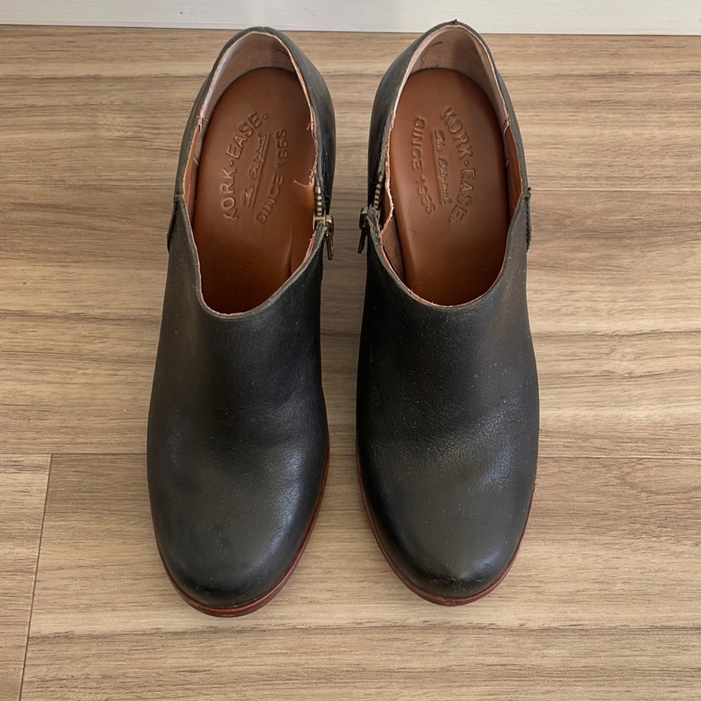 Kork-ease black wedge boots